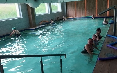 Zdjęcie do Uczestnicy Klubu Seniora ponownie wybrali się na basen - Geotermia.